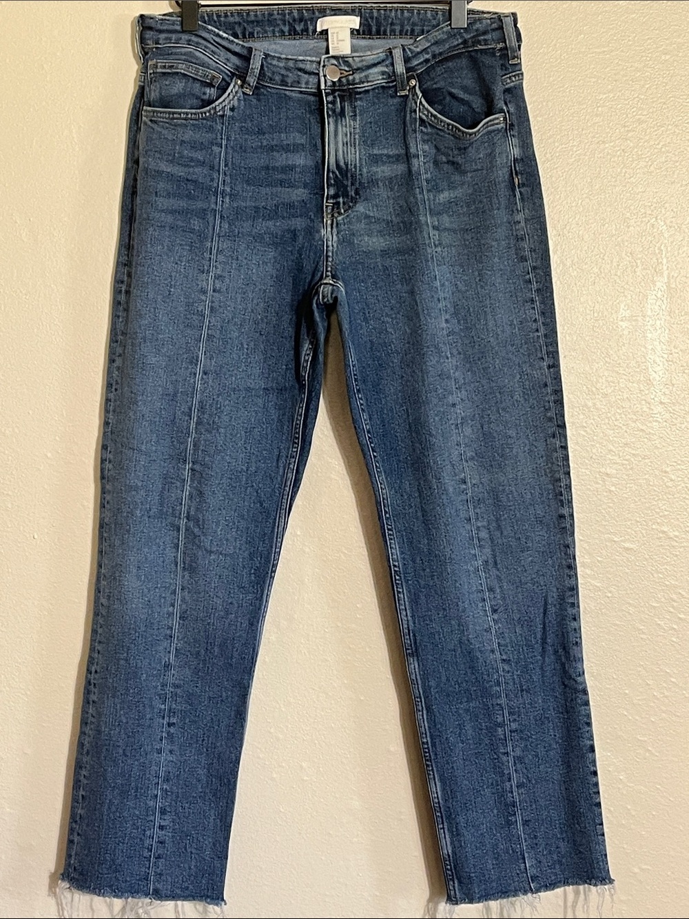 H&M Women's Straight Jeans in Medium Blue Denim